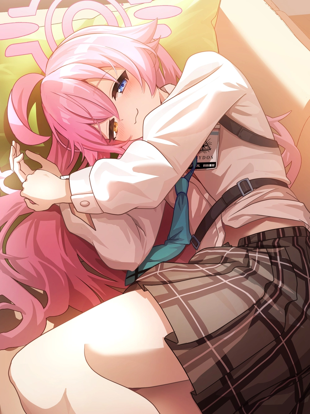 hình ảnh Hoshino anime đang thưởng thức khoảnh khắc yên bình. 
