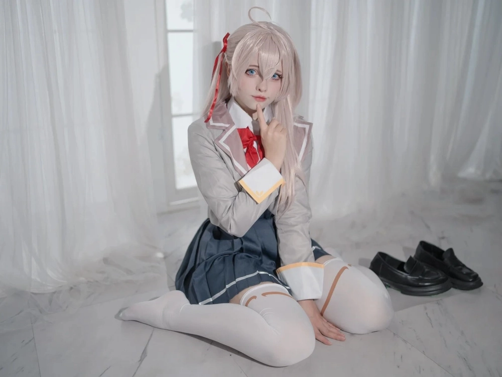 ảnh cosplay arya san phong cách lạ 