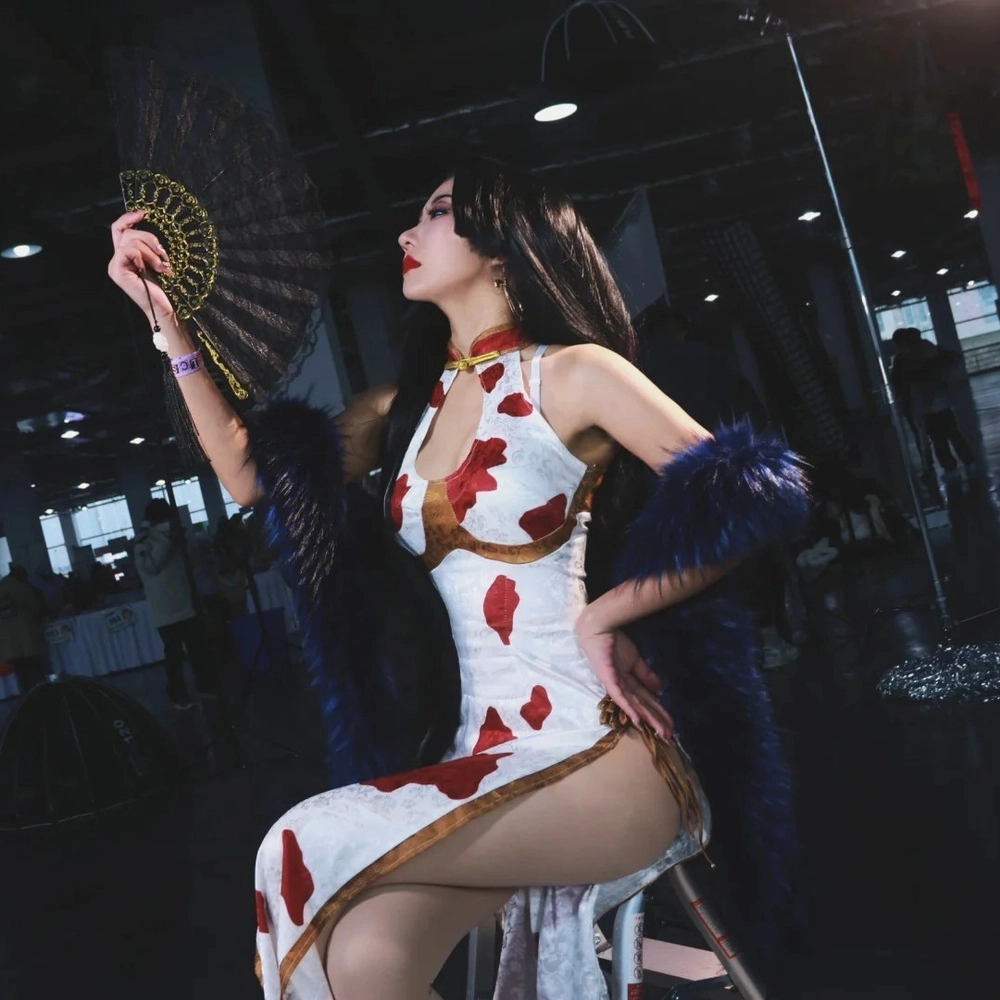 ảnh cosplay boa hancock phiên bản sexy 
