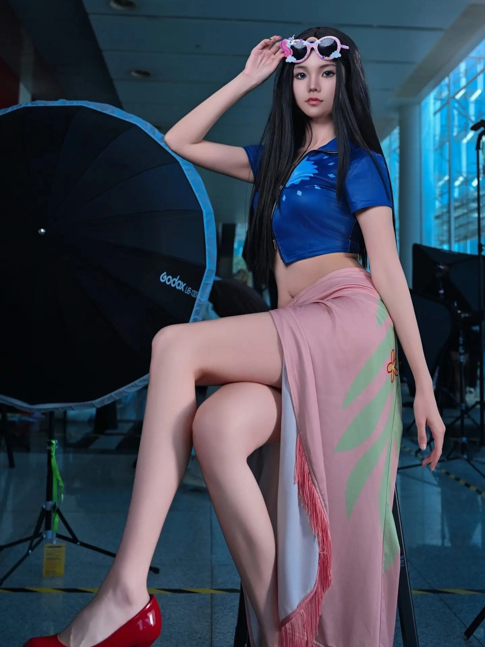 cosplay nico robin phong cách anime 