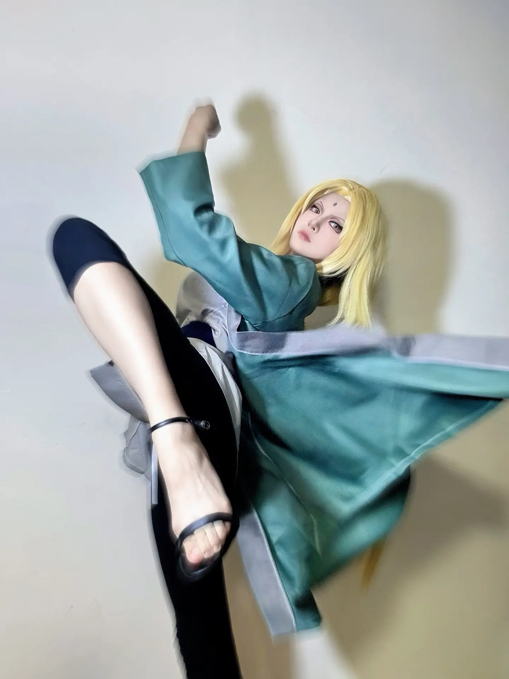 cosplay tsunade thần thái 