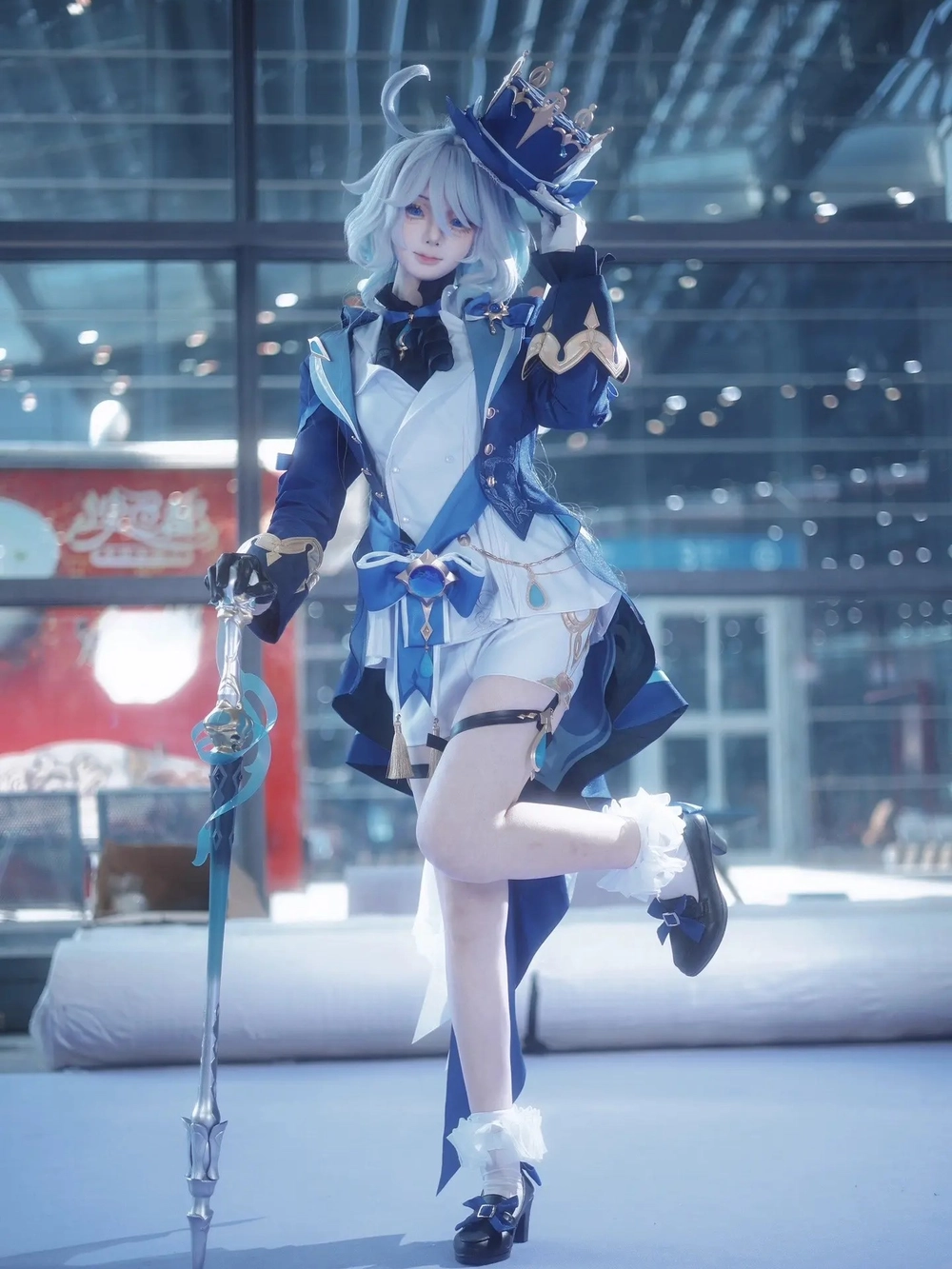 genshin furina cosplay ảnh rõ nét 
