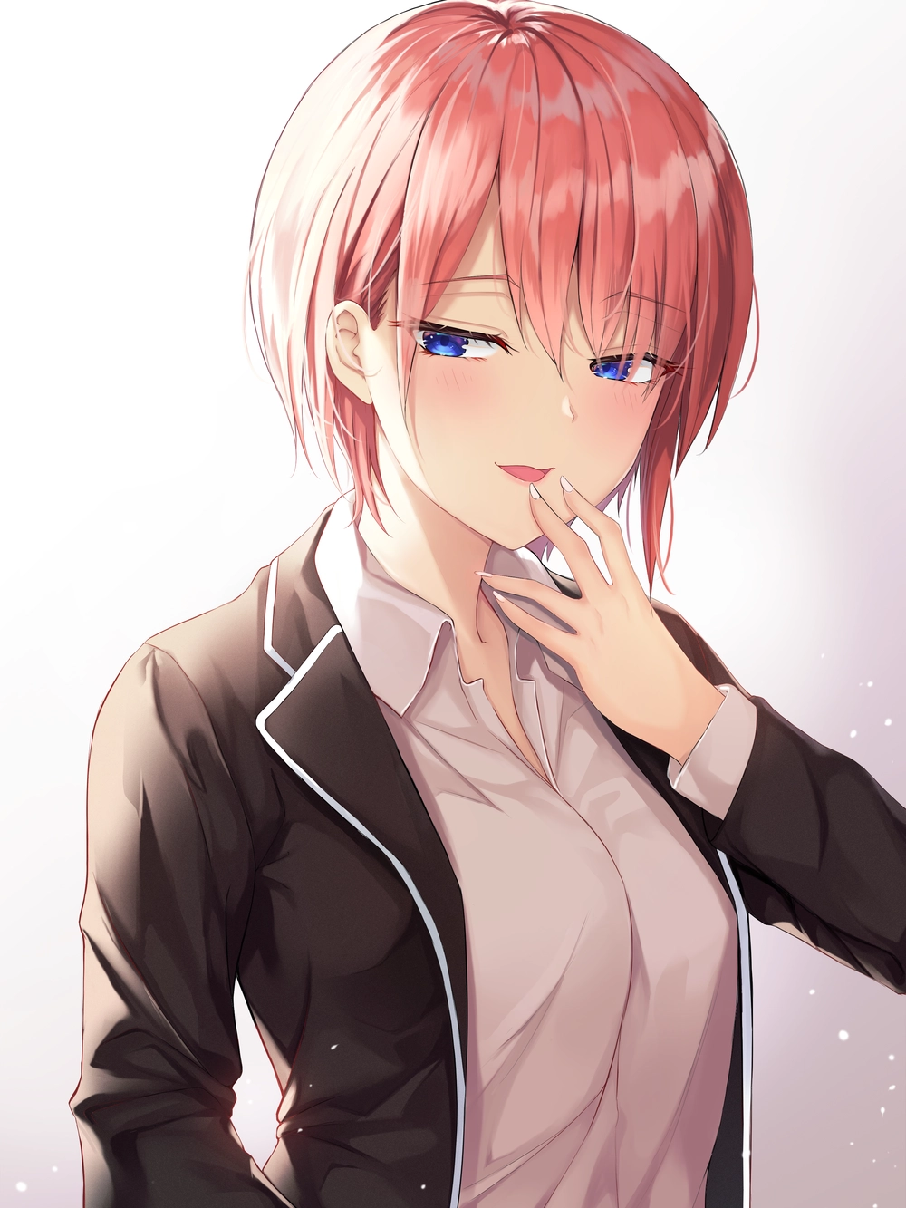 hình ichika nakano ngại ngùng