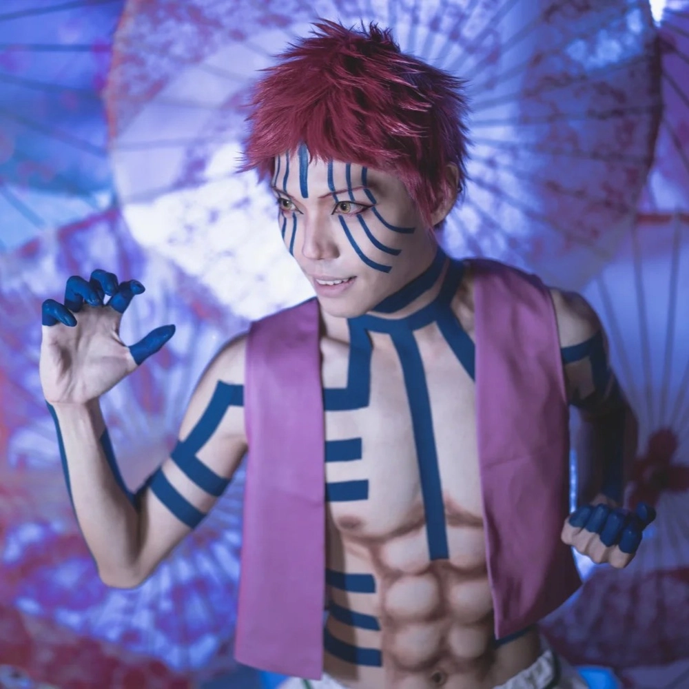 akaza cosplay lấy cảm hứng từ manga