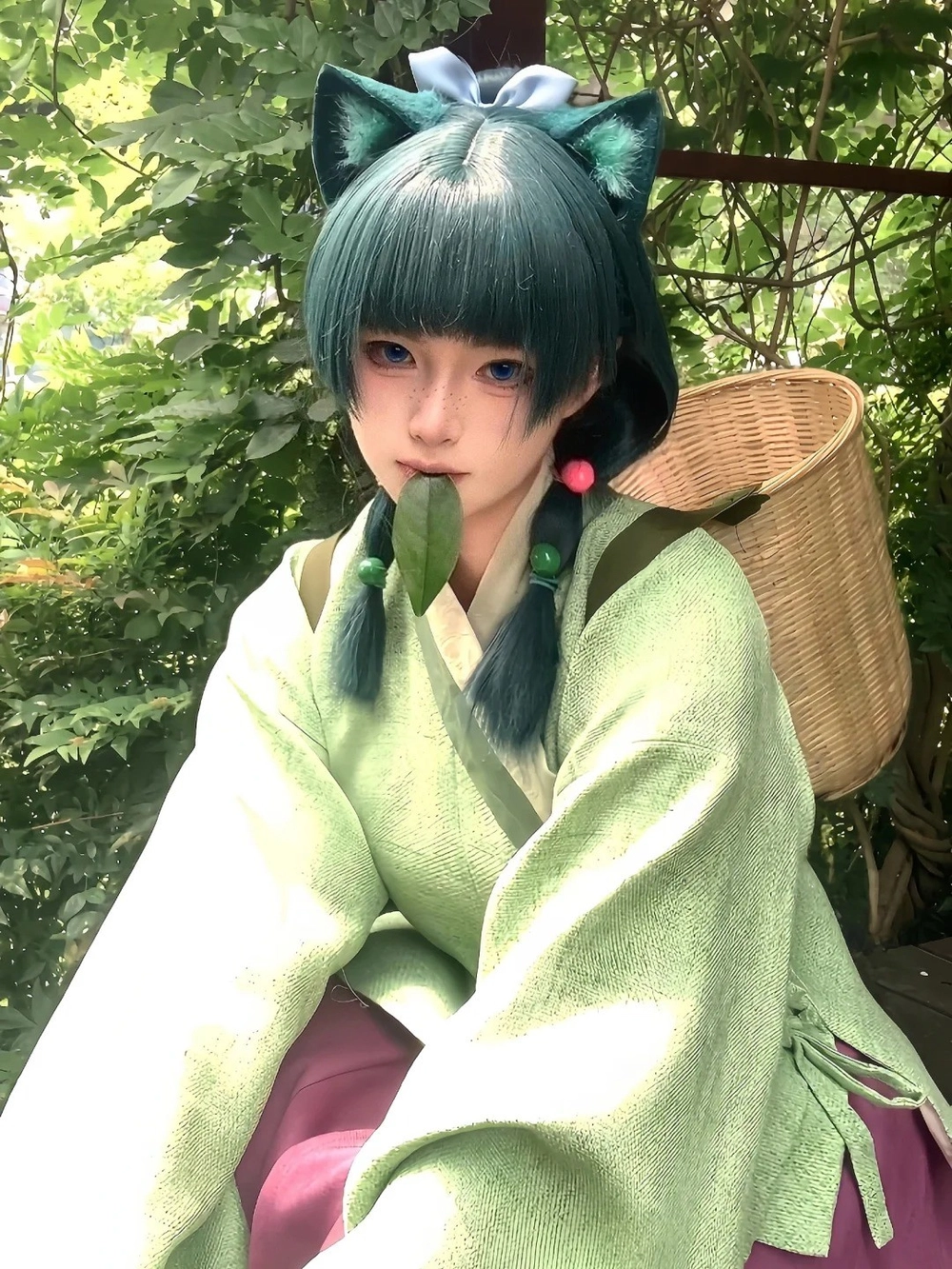 Hình Maomao cosplay biểu cảm sinh động