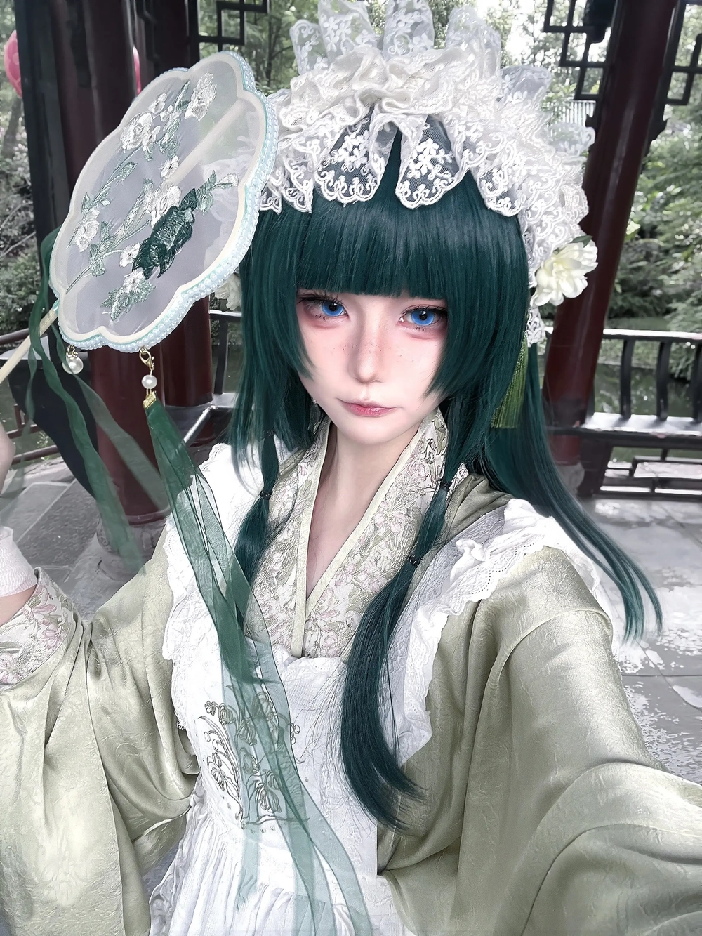 maomao anime cosplay