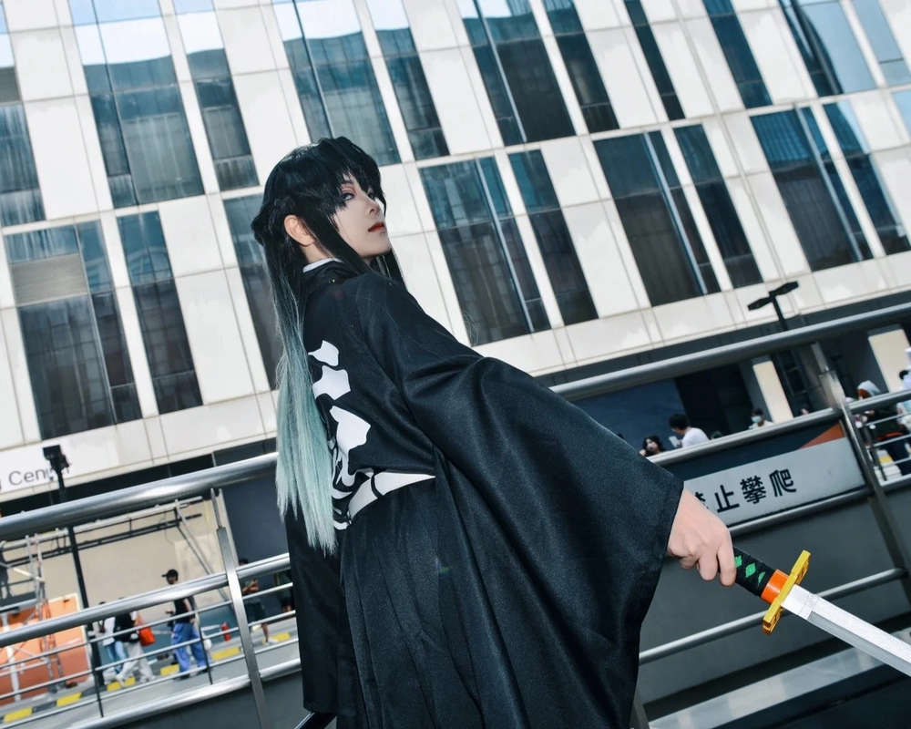 hình muichiro cosplay đẹp lạ 