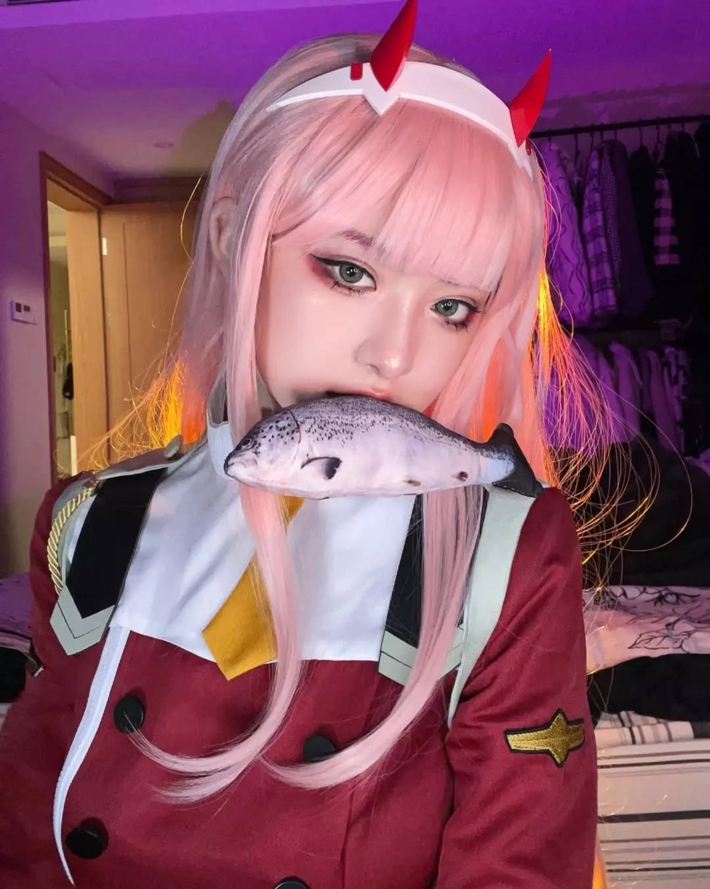 ảnh cosplay zero two với tóc hồng