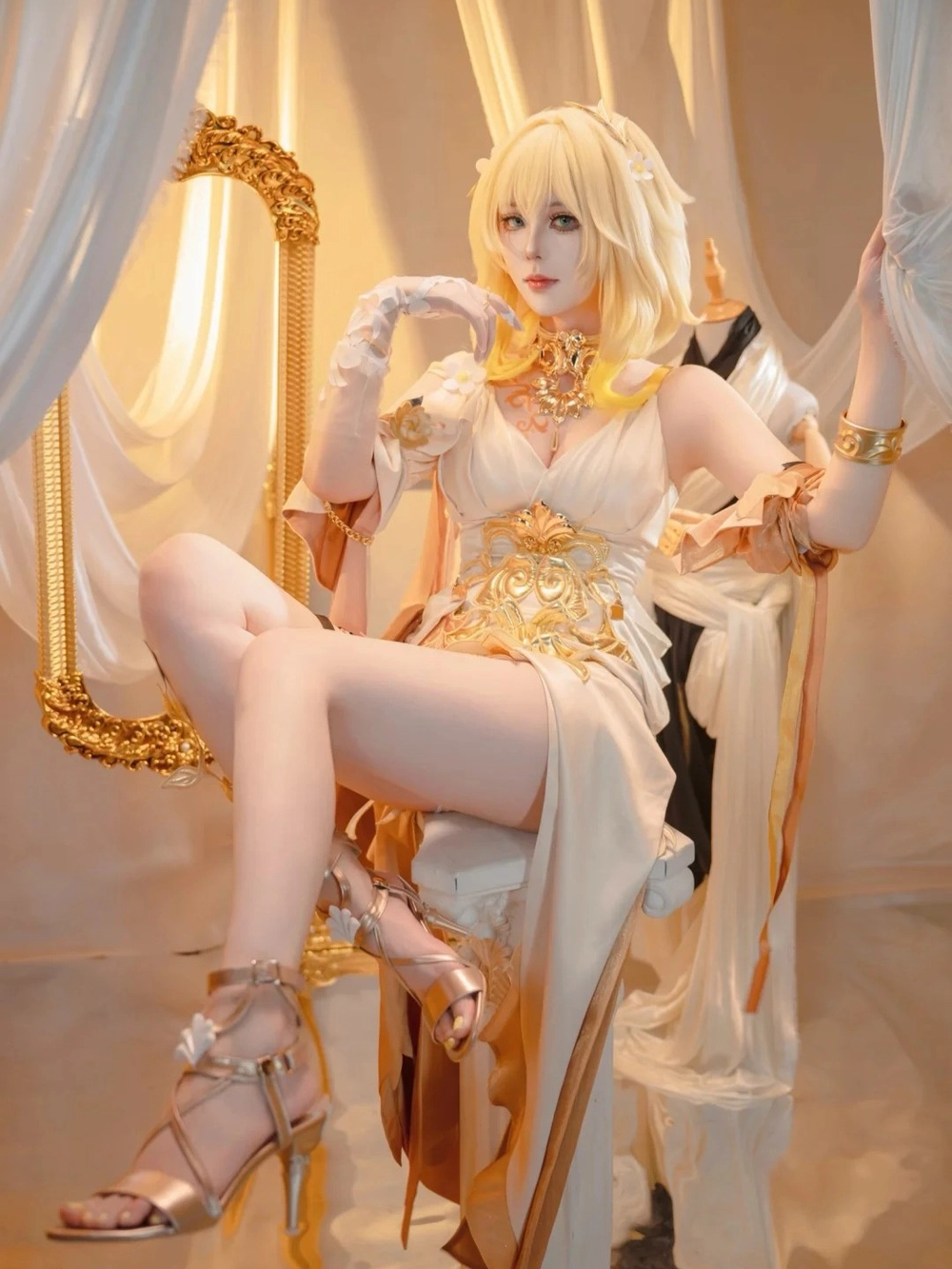 hình cosplay aglaea honkai cute