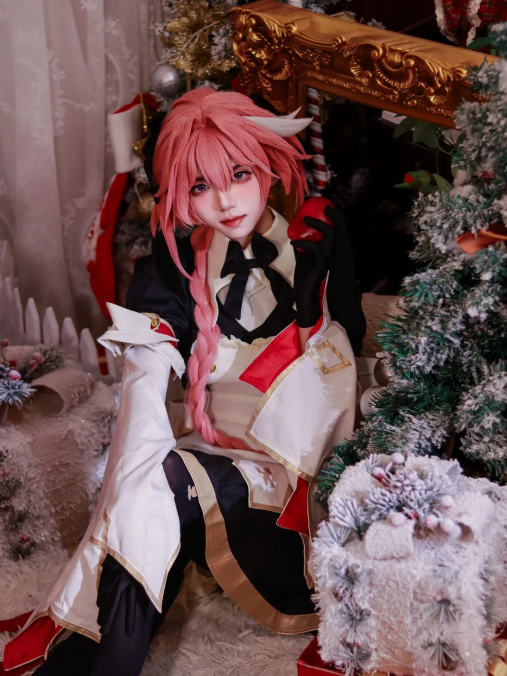 ảnh cosplay nhân vật Astolfo đáng yêu