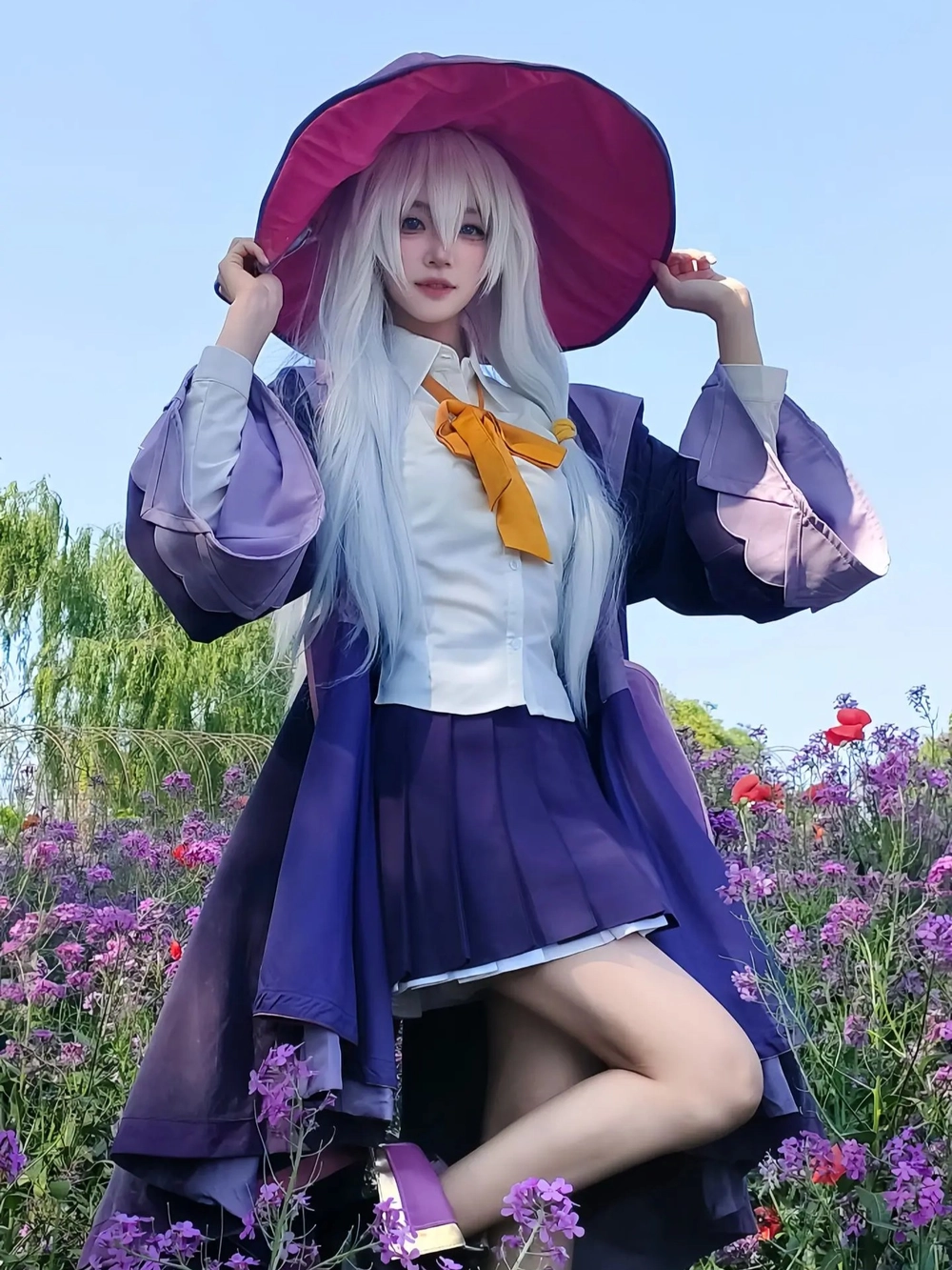Hình Elaina cosplay nghệ thuật