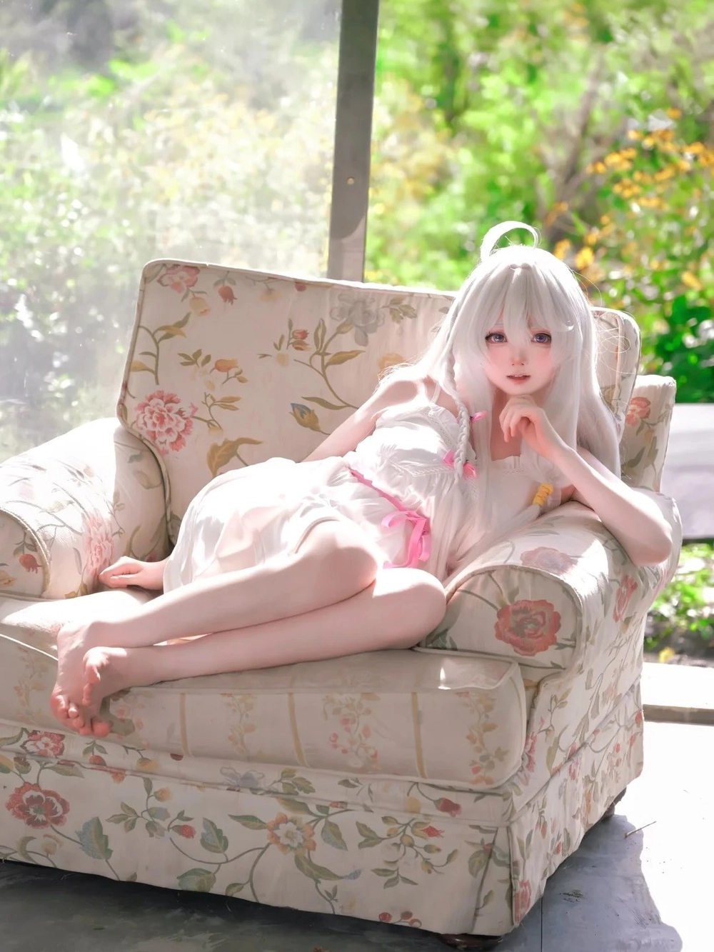Hình cosplay anime elaina sáng tạo