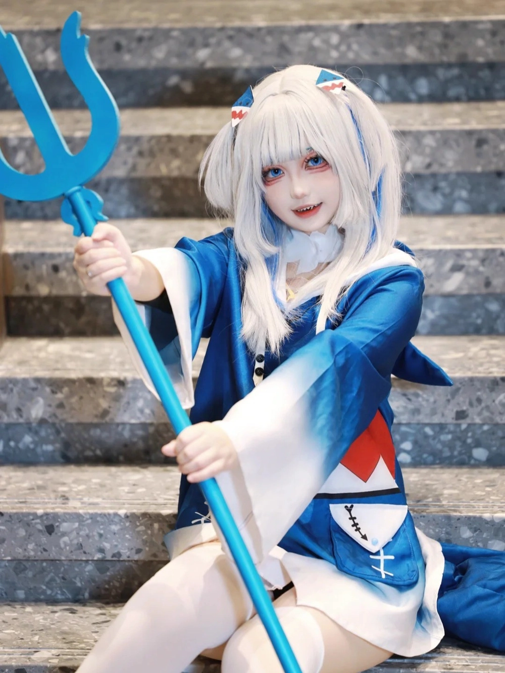 Hình Gura cosplay đẹp phong cách anime