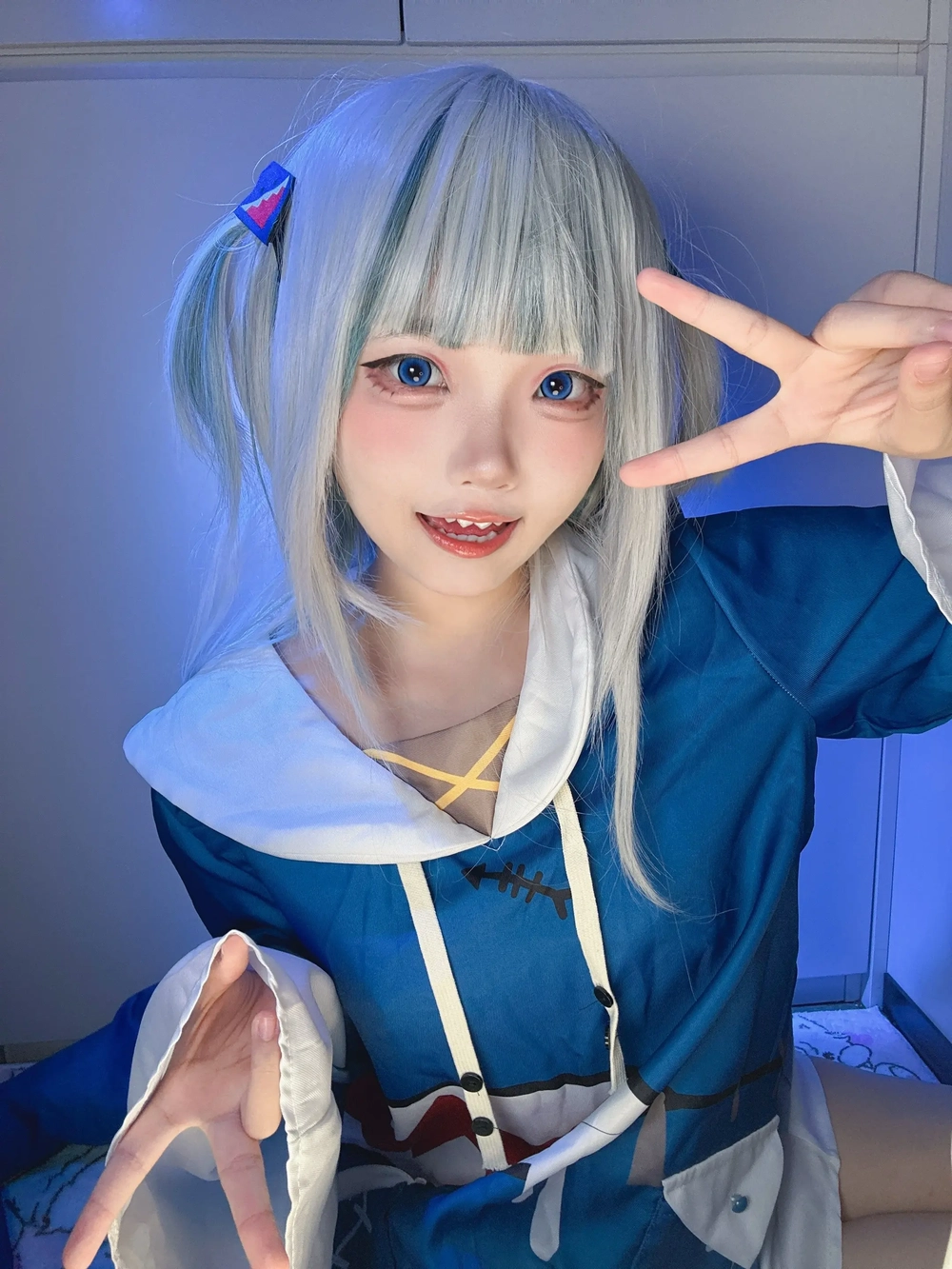 Gura shark style cosplay