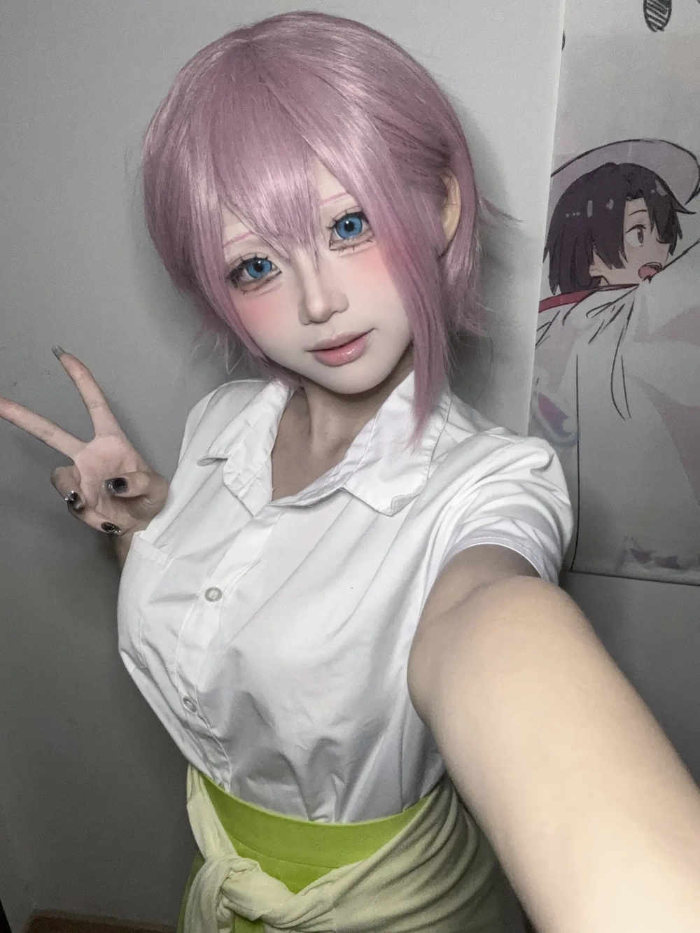 ảnh cosplay ichika ngoài đời