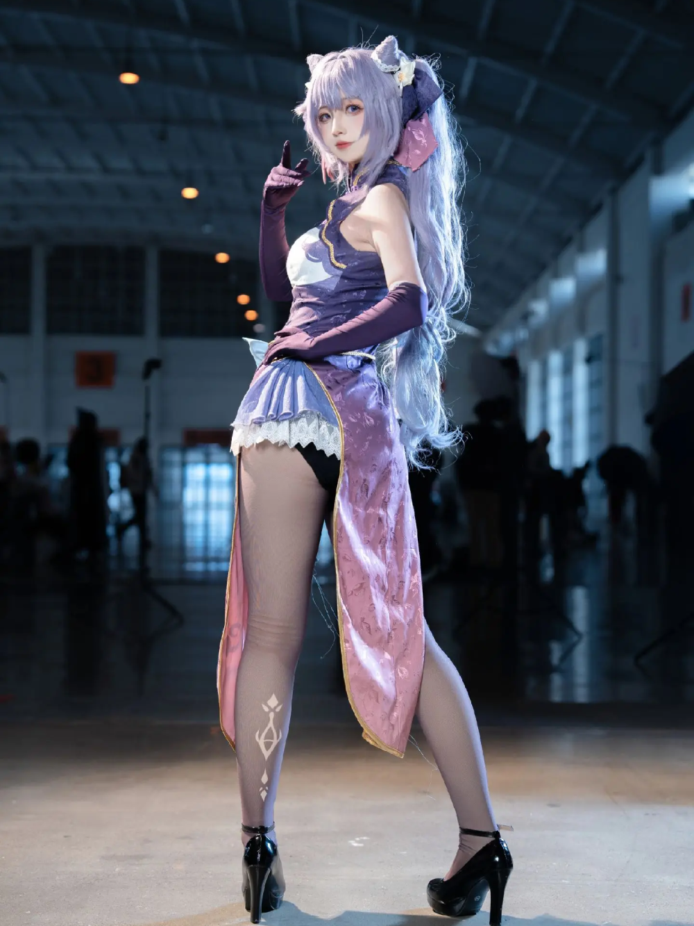 cosplay keqing đơn giản