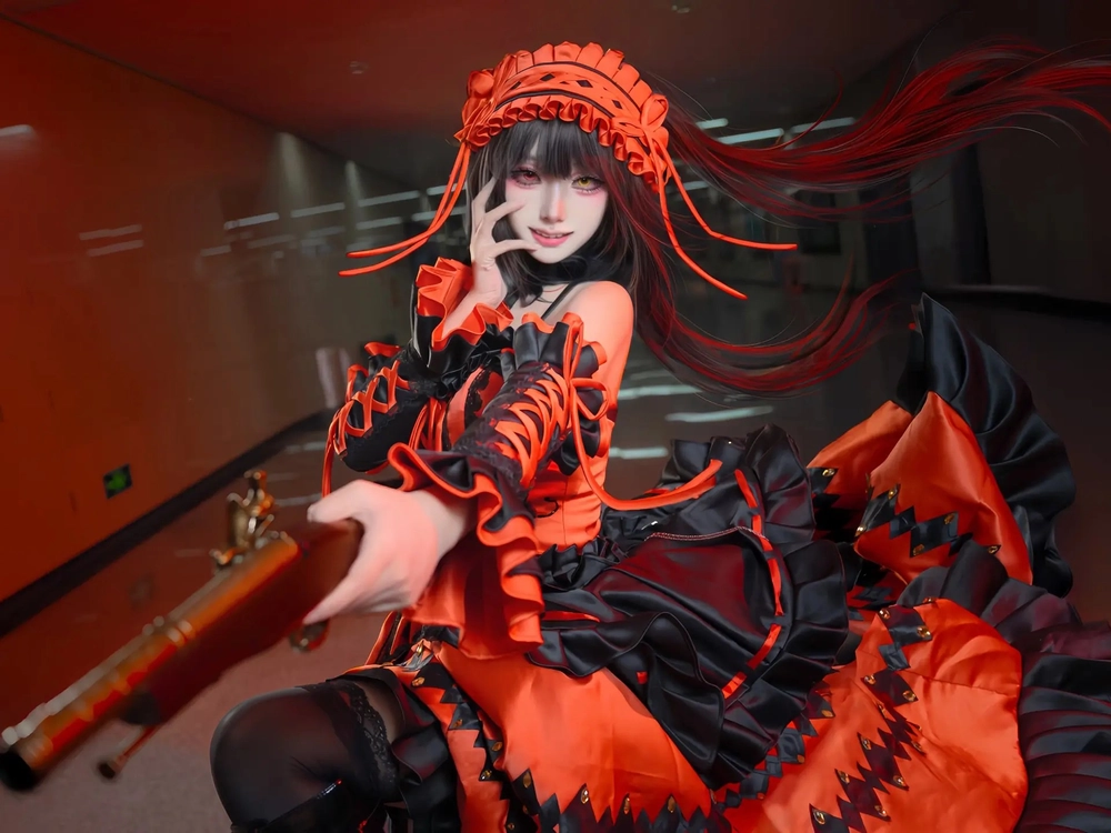 Hình ảnh Kurumi Tokisaki cosplay gợi cảm