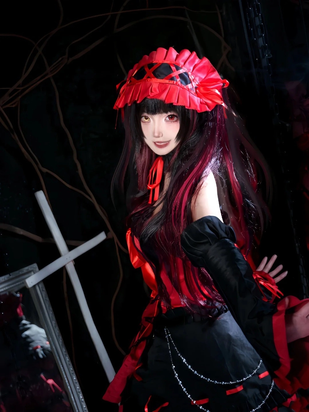 Hình Kurumi cosplay phong cách anime Gothic