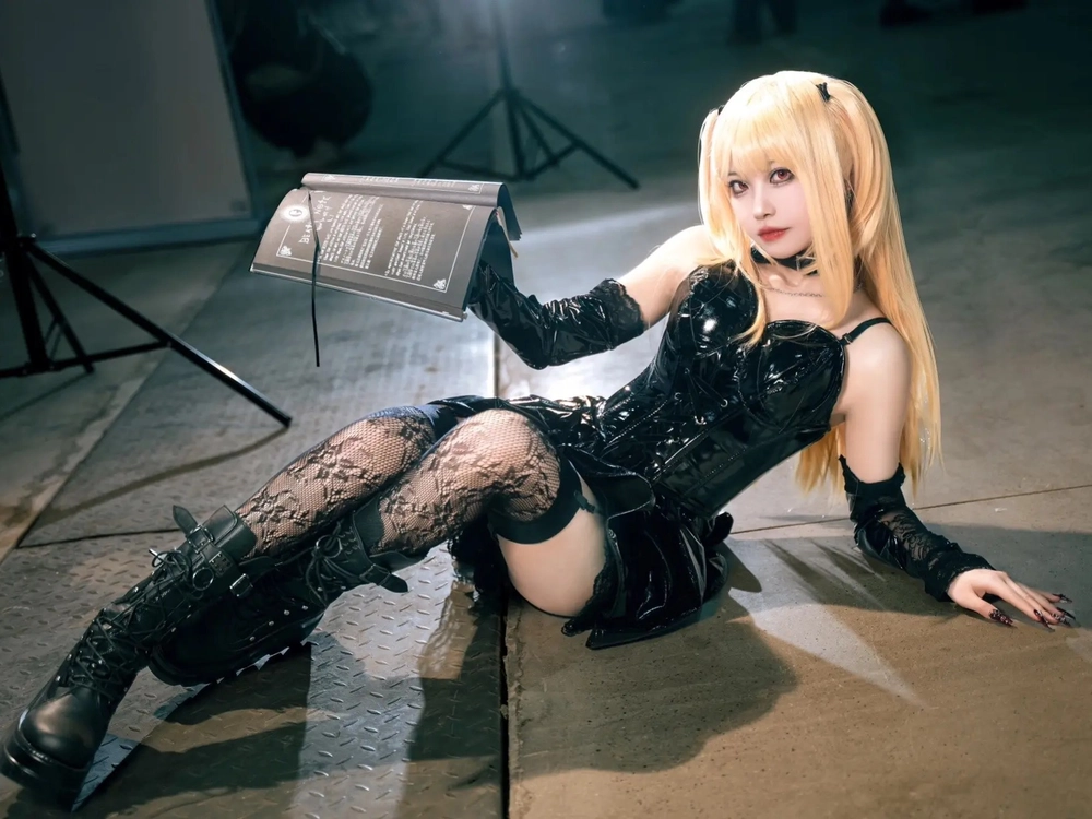 hình cosplay misa anime