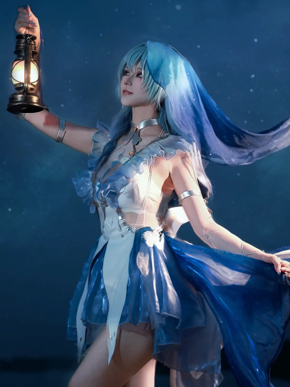 hình ảnh cosplay Shorekeeper WuWa nghệ thuật