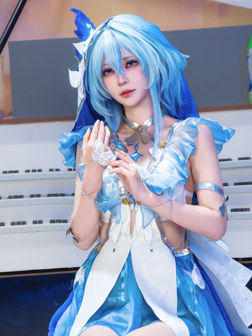ảnh cosplay Shorekeeper Wuthering Waves full HD