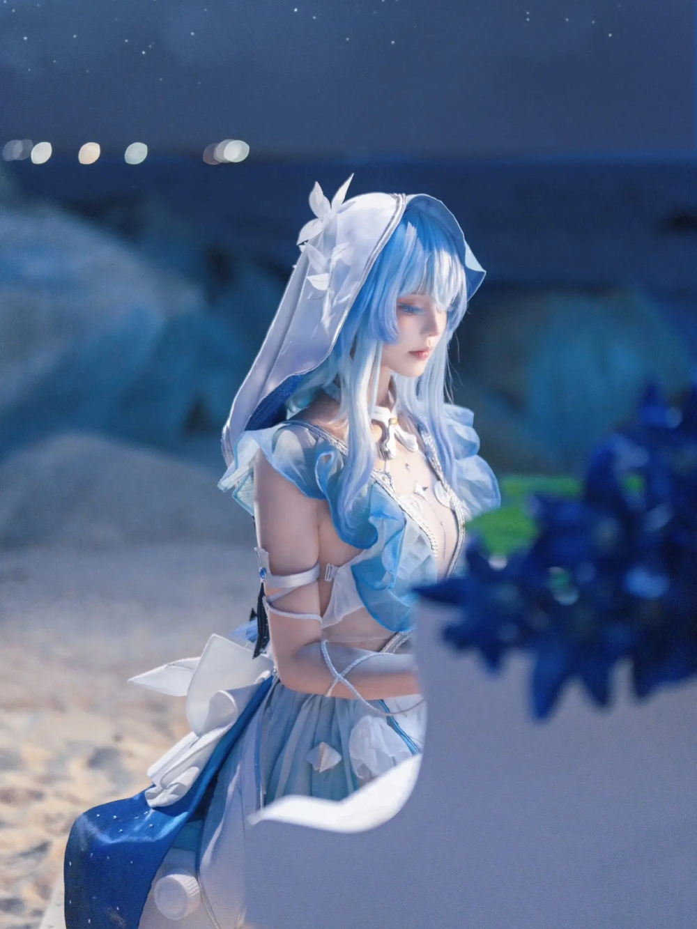 cosplay nhân vật Shorekeeper từ WuWa