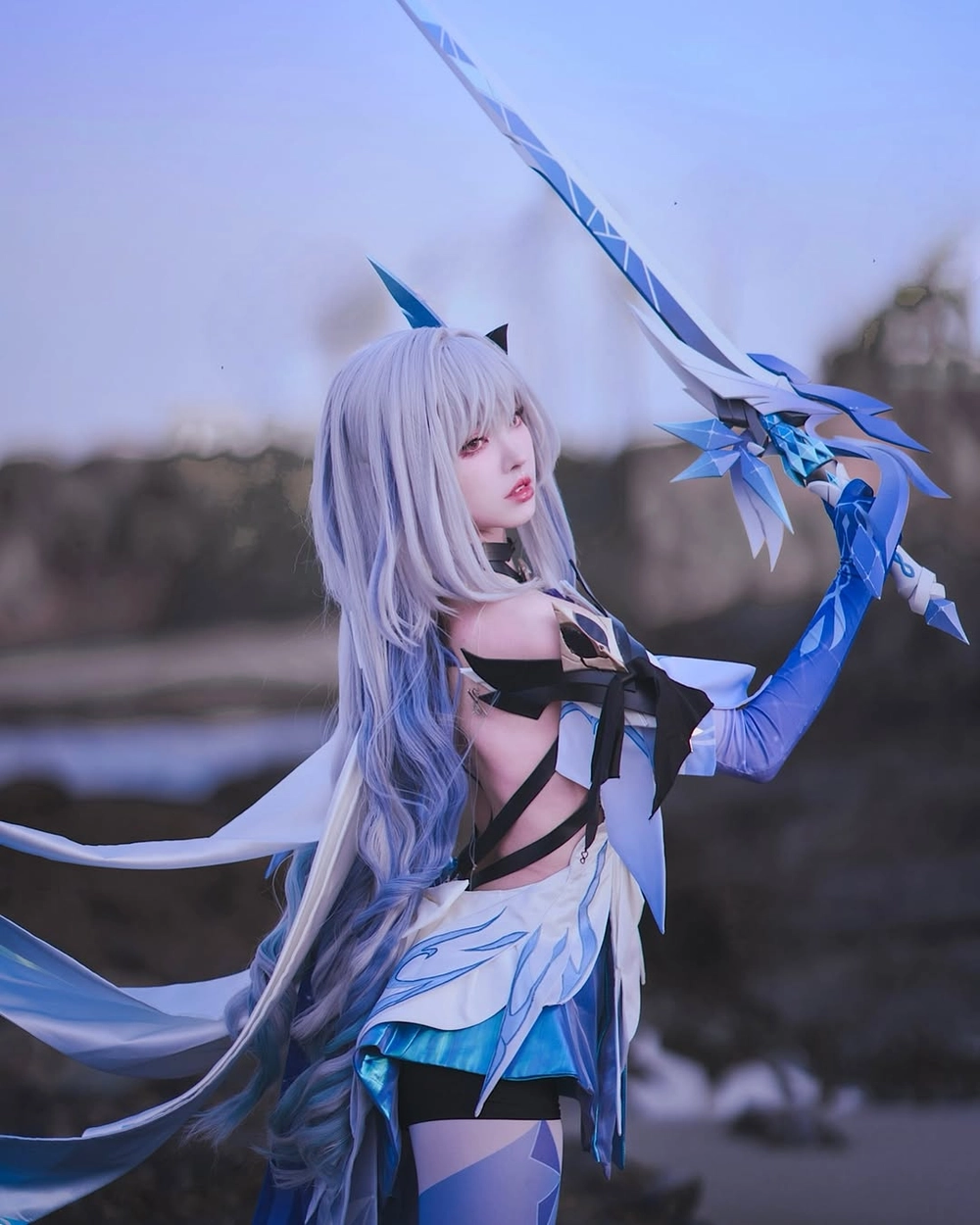 skirk cosplay trong genshin impact