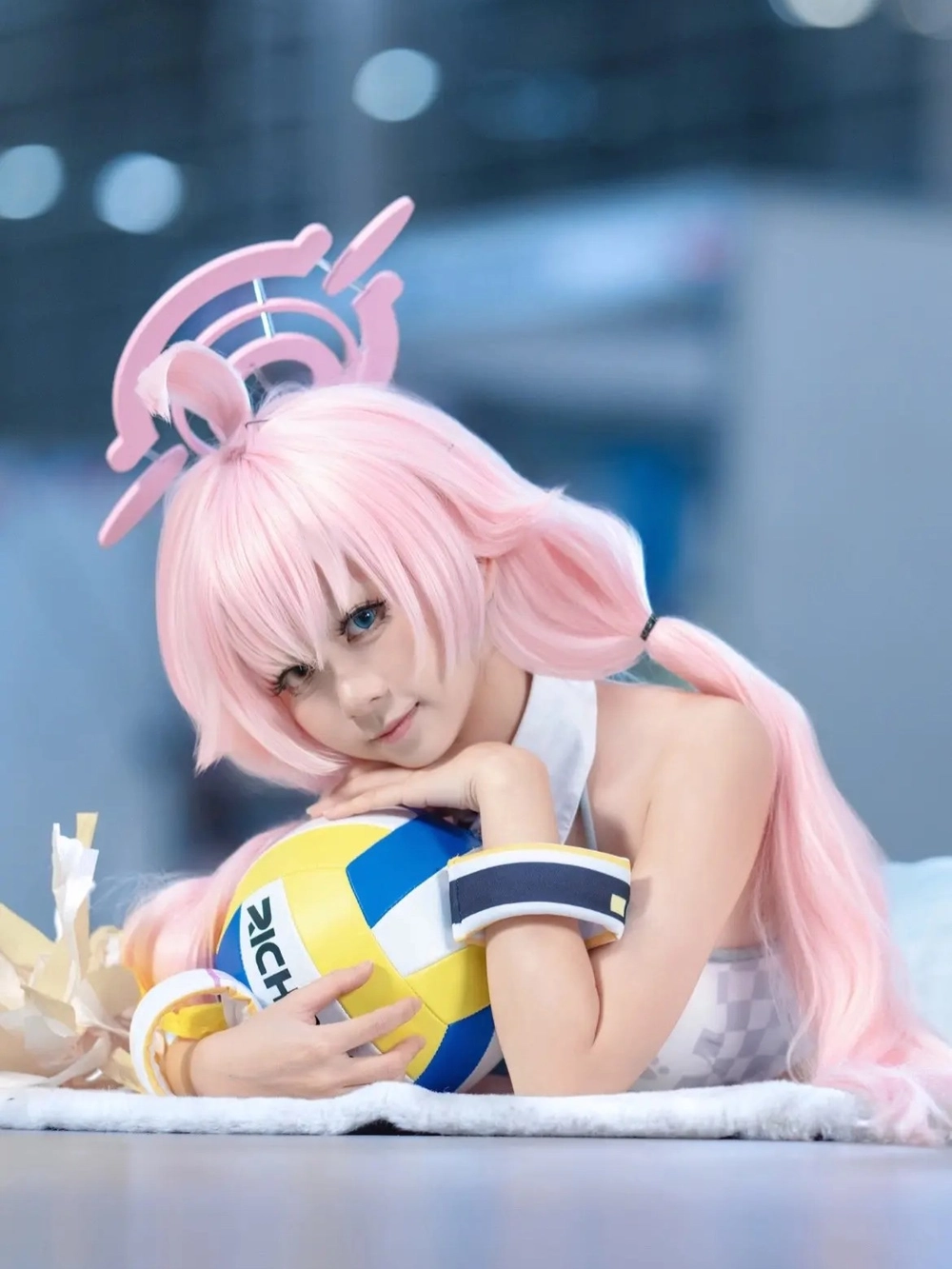 Takanashi cosplay Blue Archive