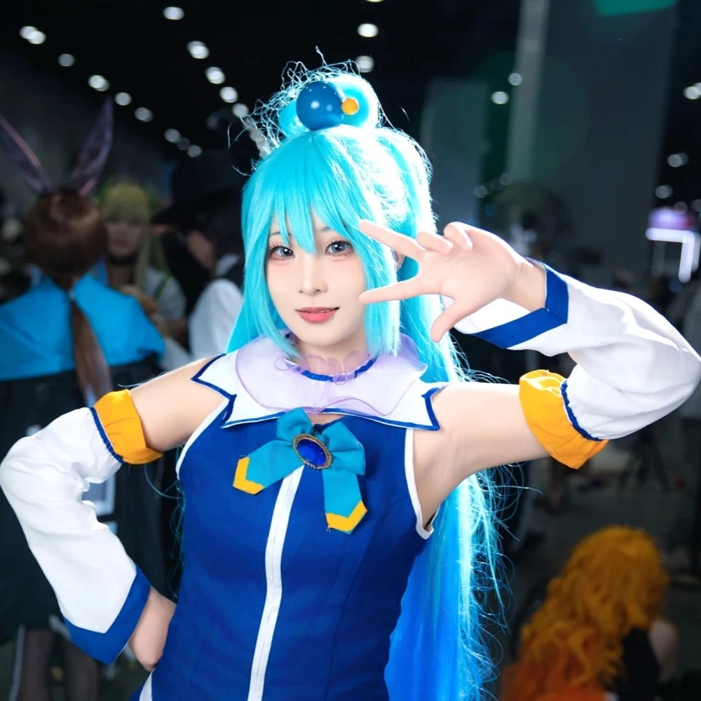 cosplay aqua konosuba cosplay girl