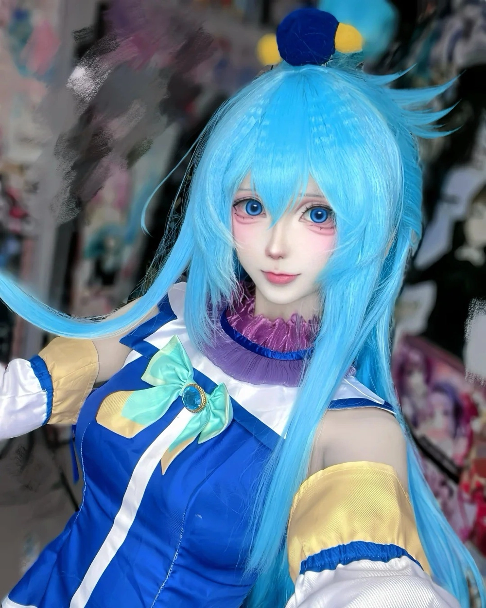 konosuba aqua cosplay hài hước