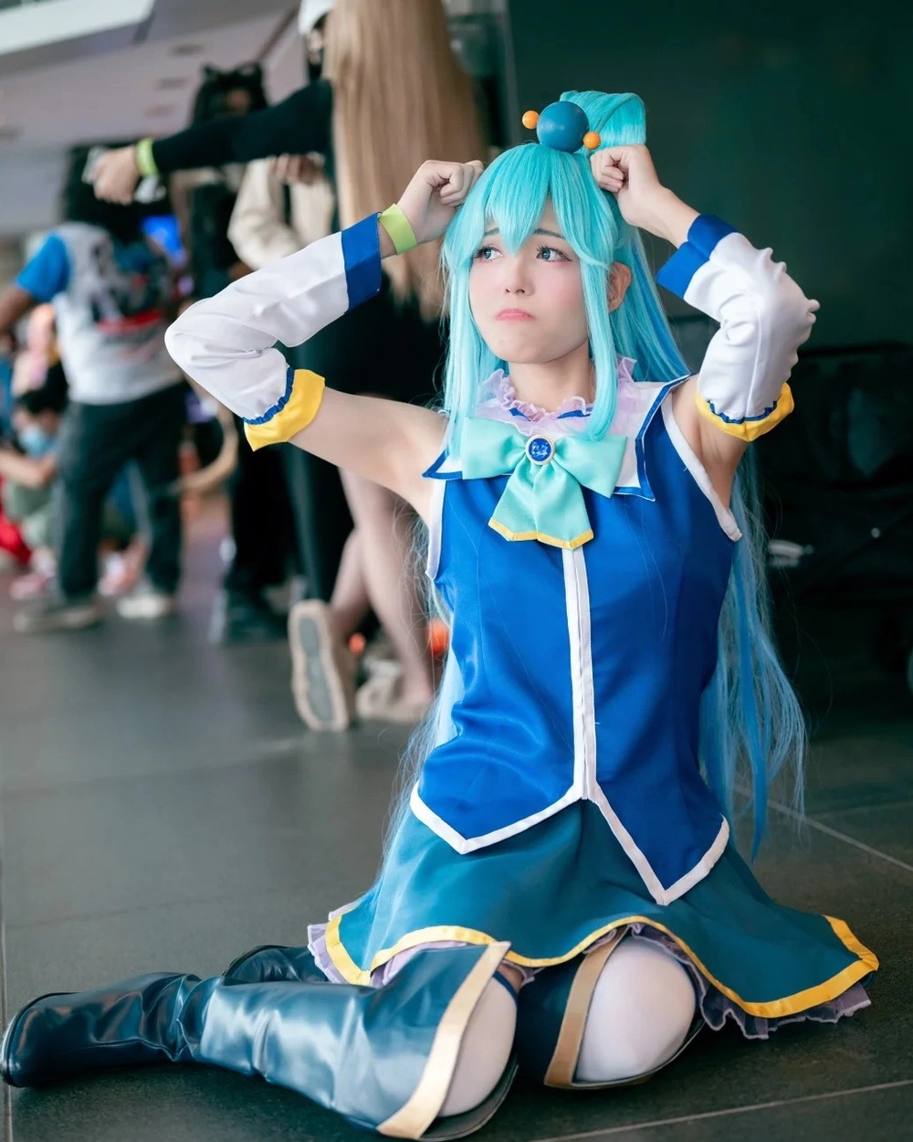 aqua cosplay thần nước