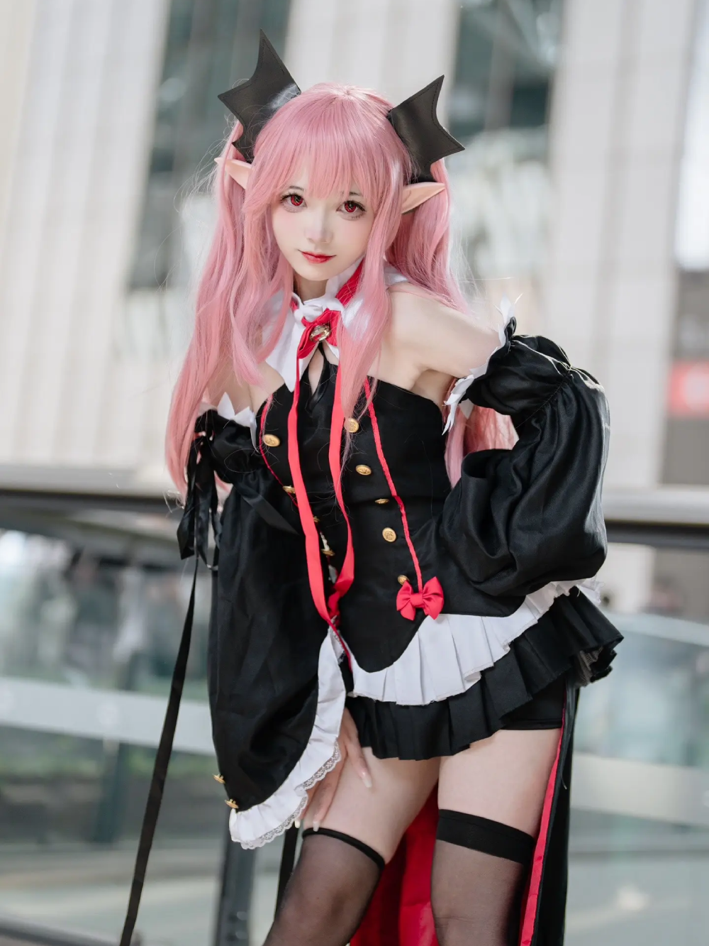 cosplay Krul Tepes quyến rũ