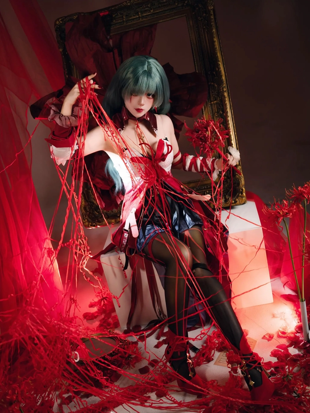 cosplay phrolova lạnh lùng