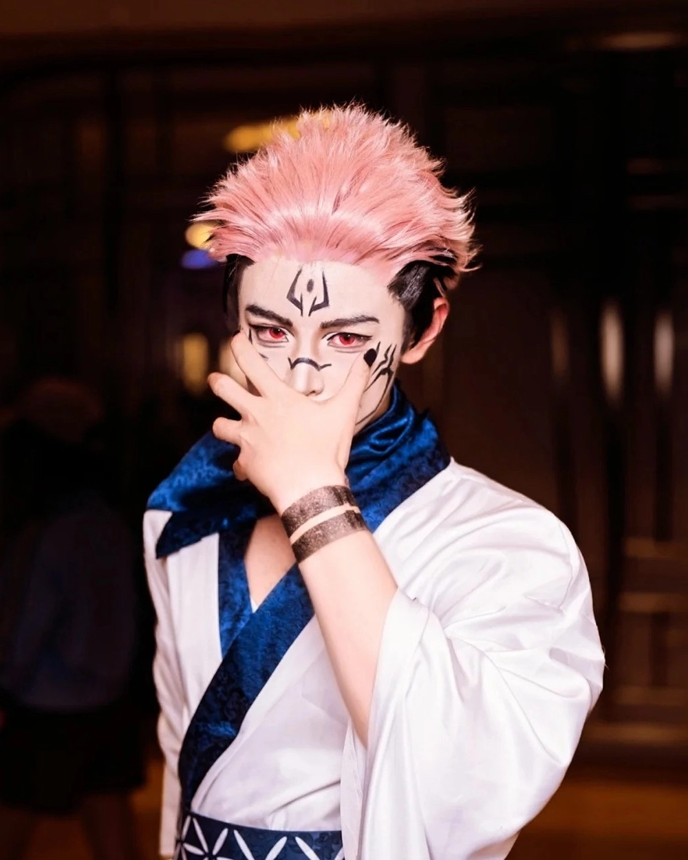 cosplay sukuna biểu cảm đáng sợ