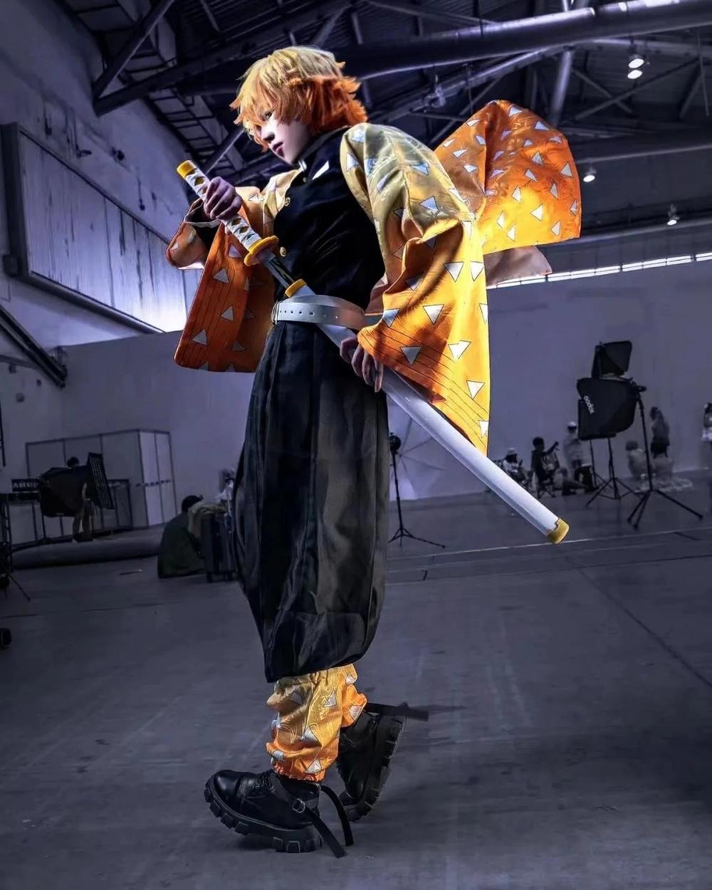 ảnh zenitsu cosplay cực đẹp