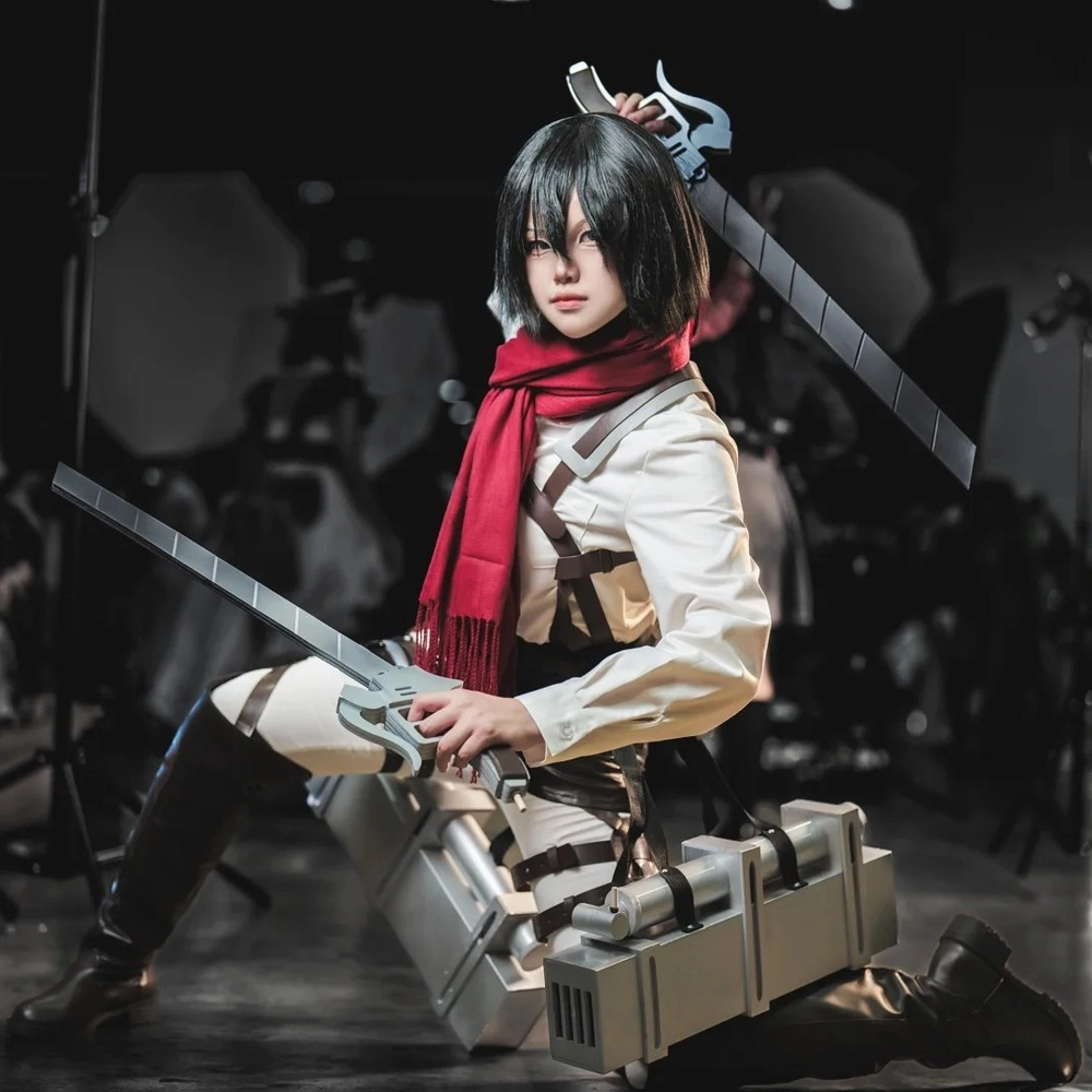cosplay attack on titan đẹp giống thật