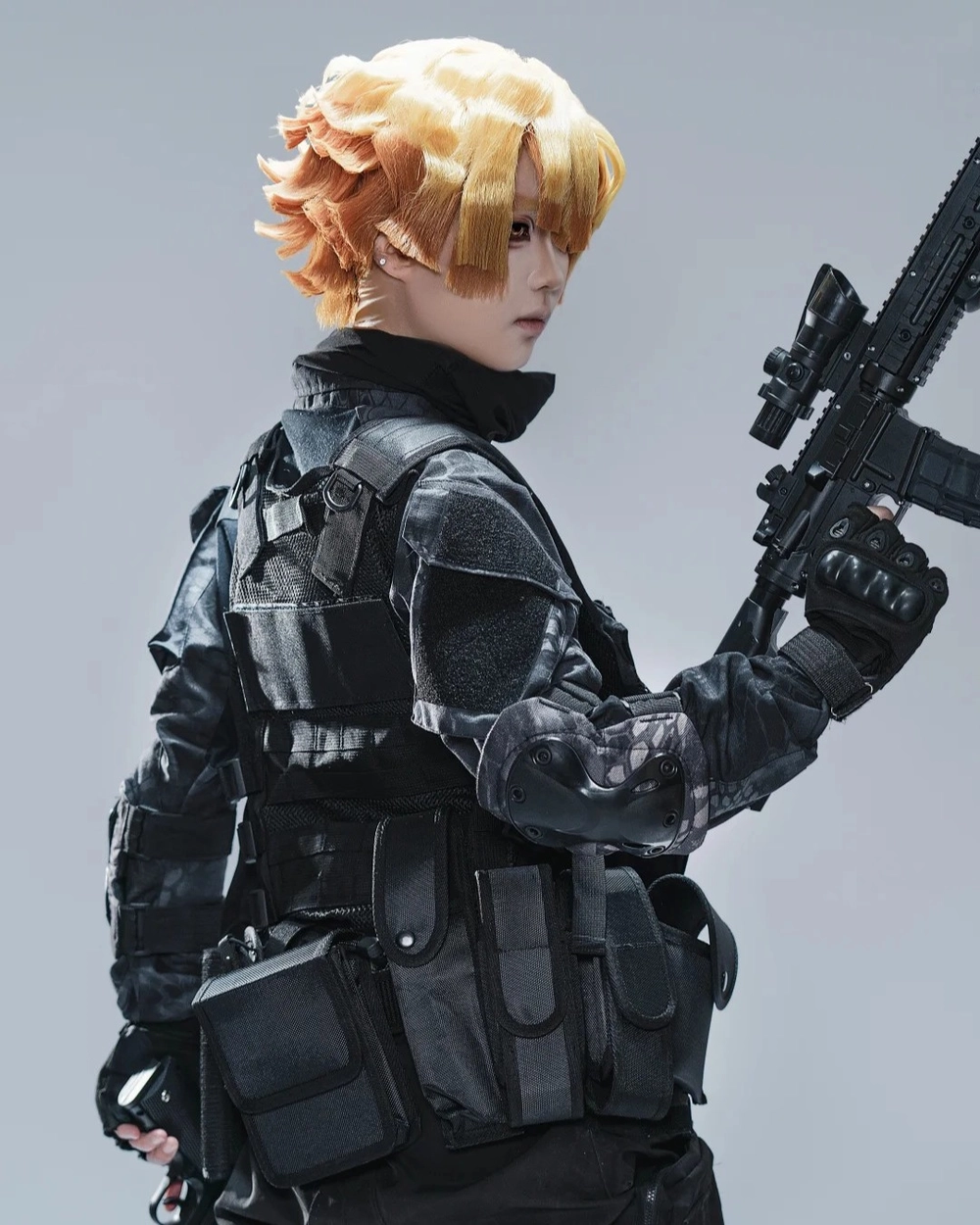 cosplay zenitsu phiên bản thực tế