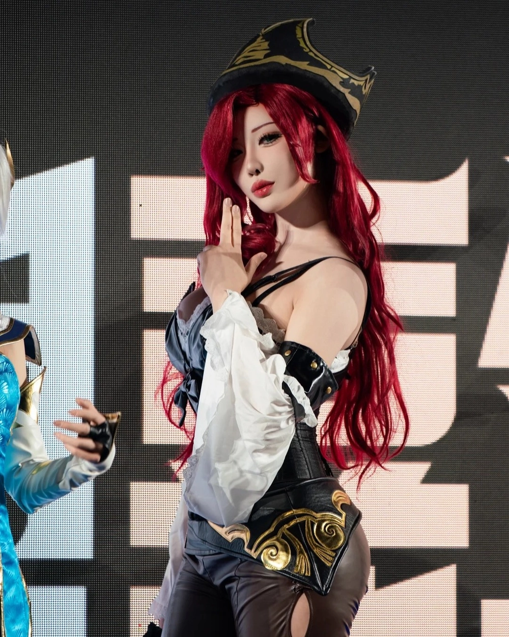 league of legends cosplay cực chân thật