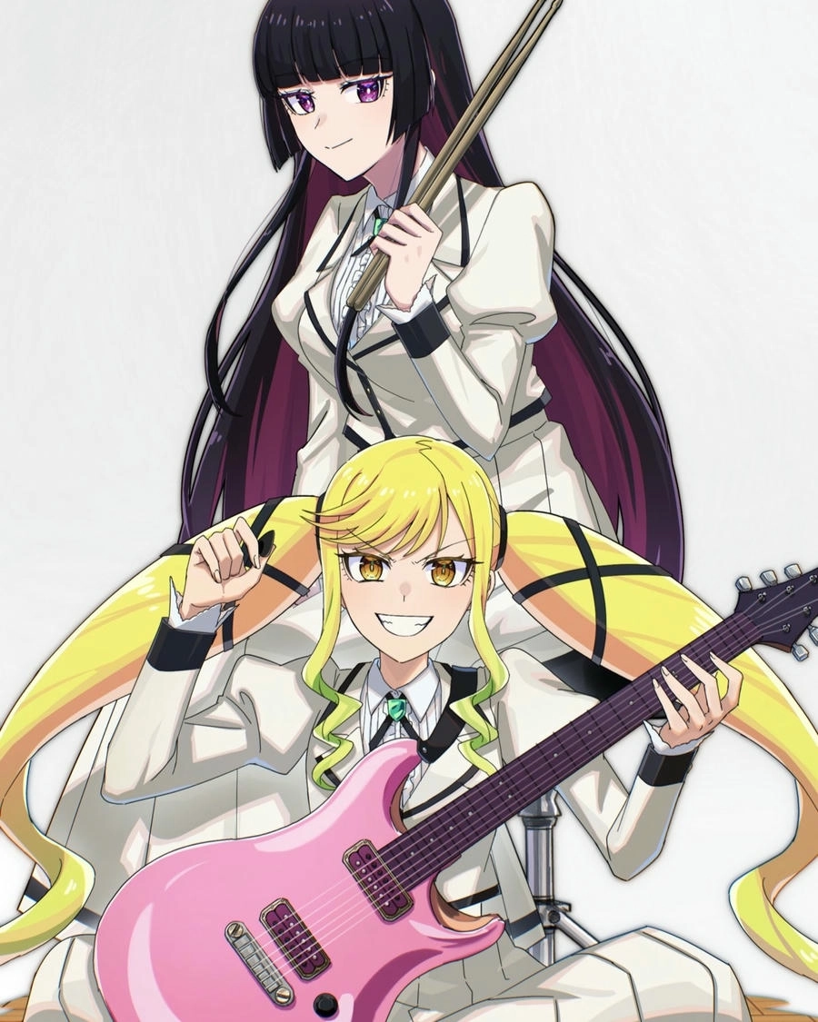 lilisa suzunomiya tạo dáng đẹp