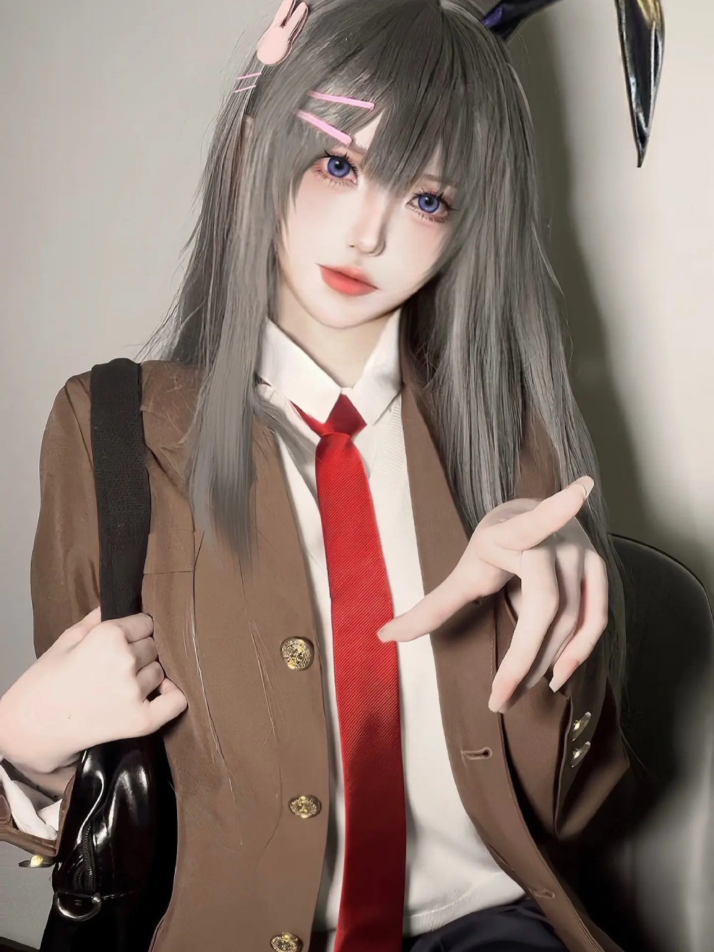 mai sakurajima cosplay tạo dáng