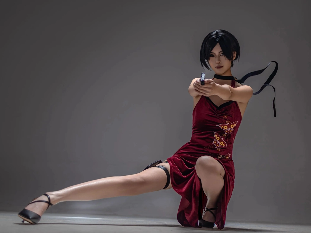 ada wong cosplay ngoại hình chuẩn